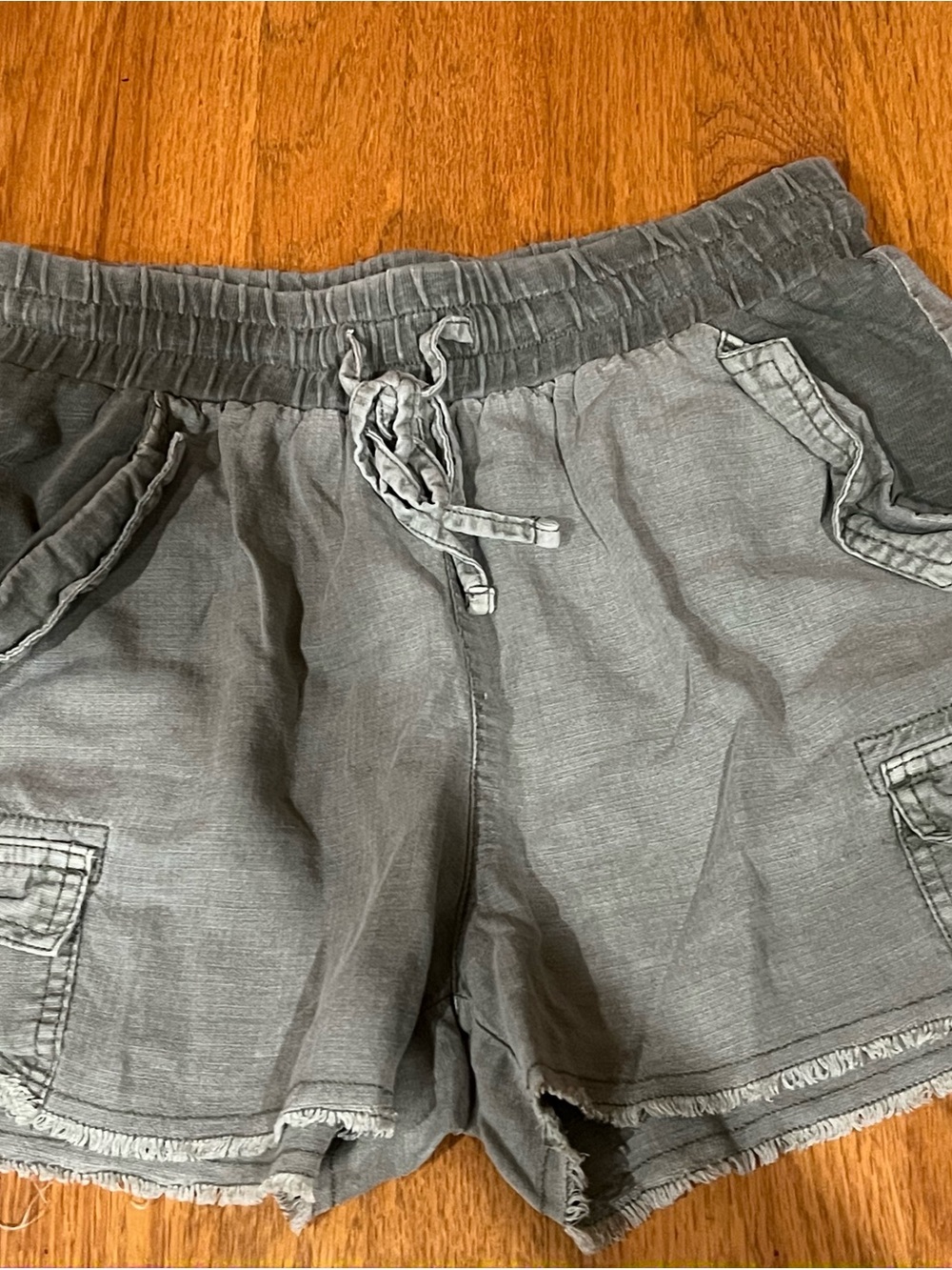 Splendid Gray Elastic Waist Athletic Shorts